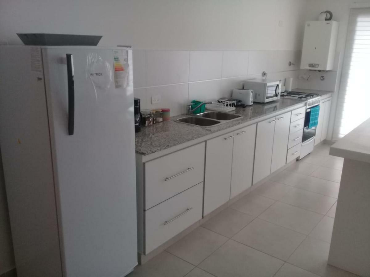 Veluvi Appartement Puerto Madryn Buitenkant foto